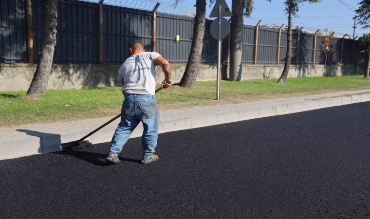 Körfezde 1 günde 500 ton asfalt serildi