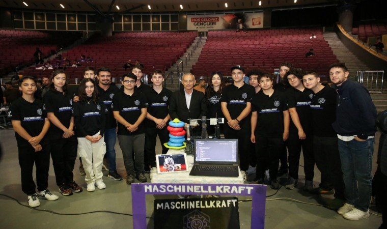 Küçükçekmecede VEX Robotics heyecanı