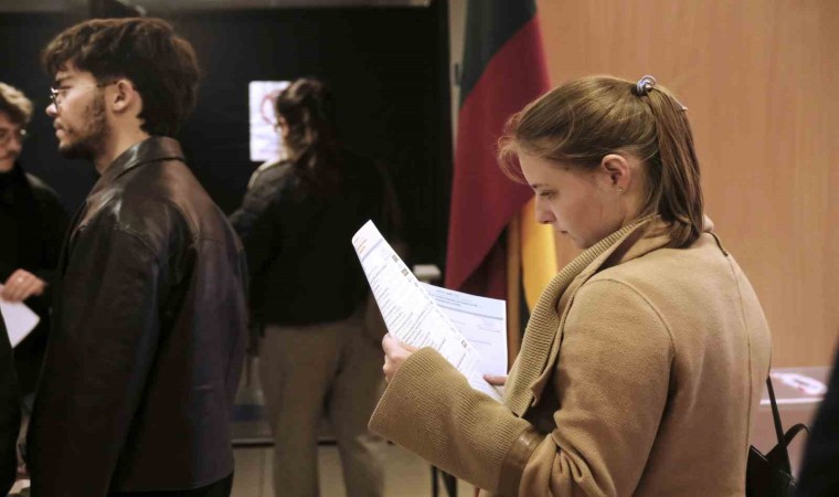 Litvanyada parlamento seçimlerinin galibi Sosyal Demokrat Parti oldu