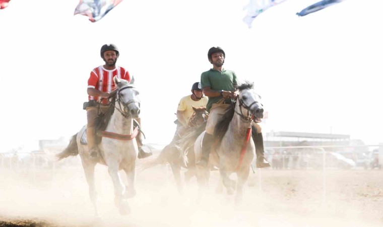 Manavgatta Rahvan At Yarışları coşkusu yaşandı