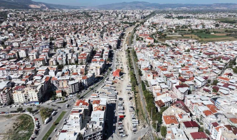 Manisanın trafiğine nefes aldıracak yolda çalışmalar sürüyor