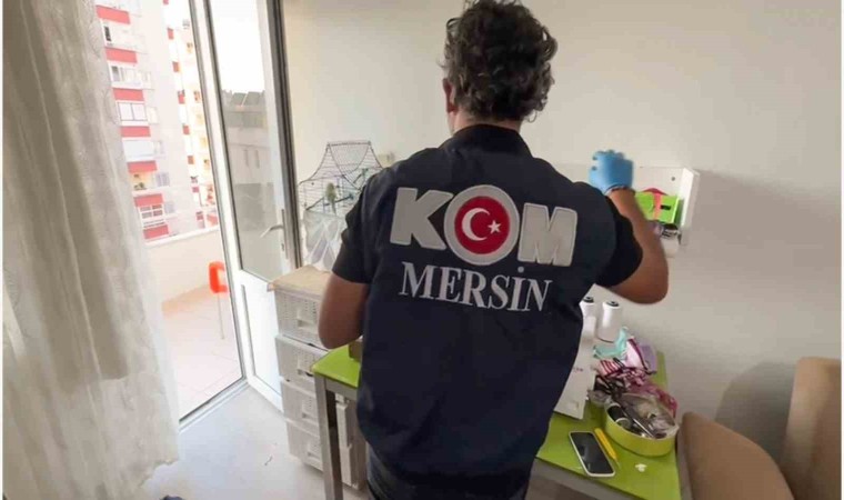 Mersin polisinden FETÖnün öğrenci yapılanmasına operasyon: 13 gözaltı