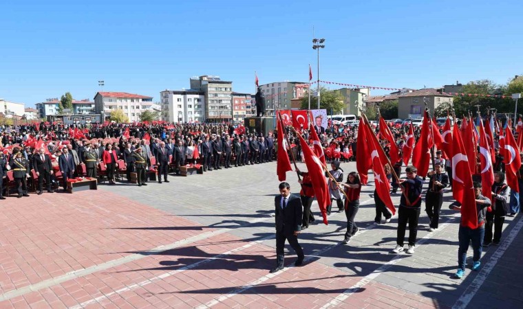 Muşta Cumhuriyetin 101. yıl coşkusu