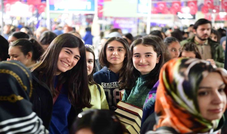 Okullardan 10. Malatya Anadolu Kitap ve Kültür Fuarına yoğun ilgi