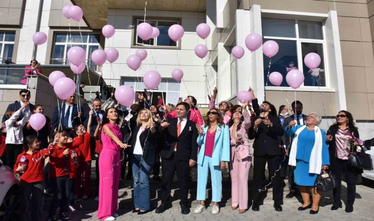 Pembe Güller Şenliği büyük ilgi gördü