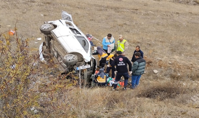 Refahiyede trafik kazası: 4 yaralı