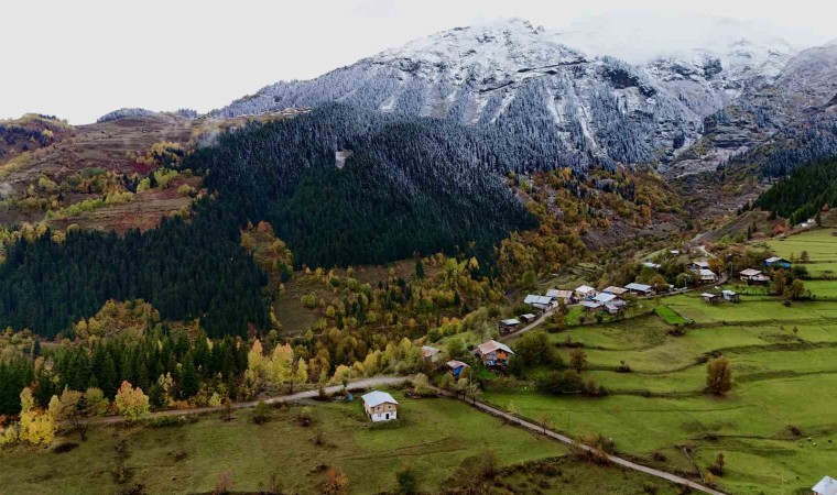 Şavşatta sonbahar yerini kışa bırakmaya hazırlanıyor