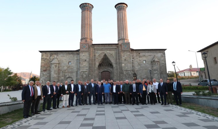 Sekmen: “Şehrimizi daha ileri taşımaya kararlıyız”