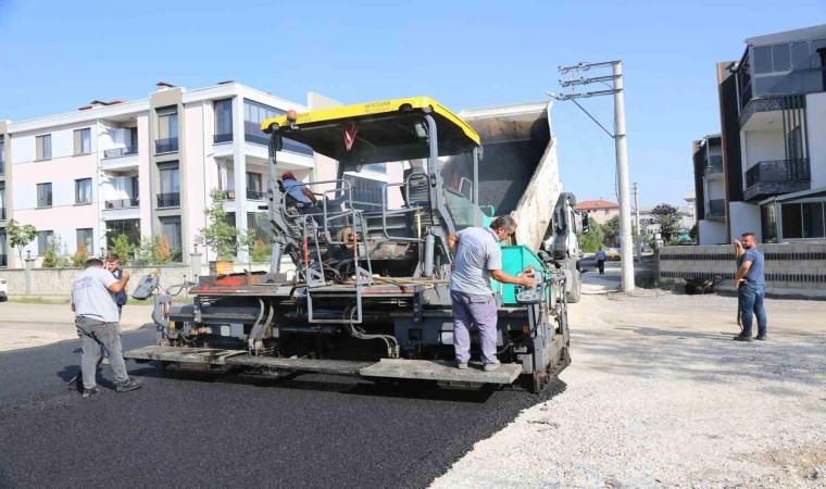 Serdivanda Arabacıalanına sıcak asfalt