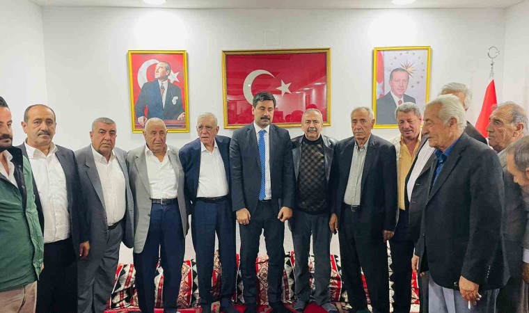 Sırrı Süreyya Önder ve Ahmet Türk, Şenyaşar ve Yıldız ailelerine aracı oluyor