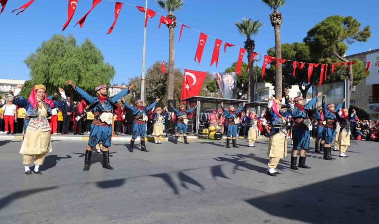 Sökede coşkulu cumhuriyet kutlaması