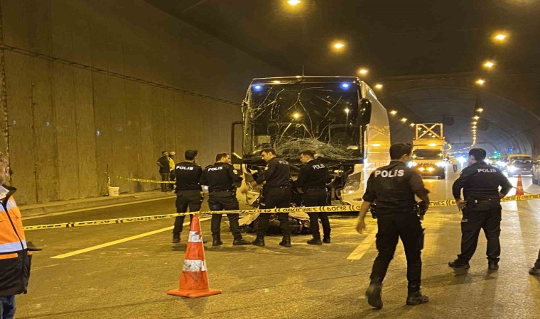 Sultangazi Cebeci Tünelinde 2 motosikletlinin ters yönde yaptığı yarış ölümle son buldu: 1 ölü, 3 yaralı