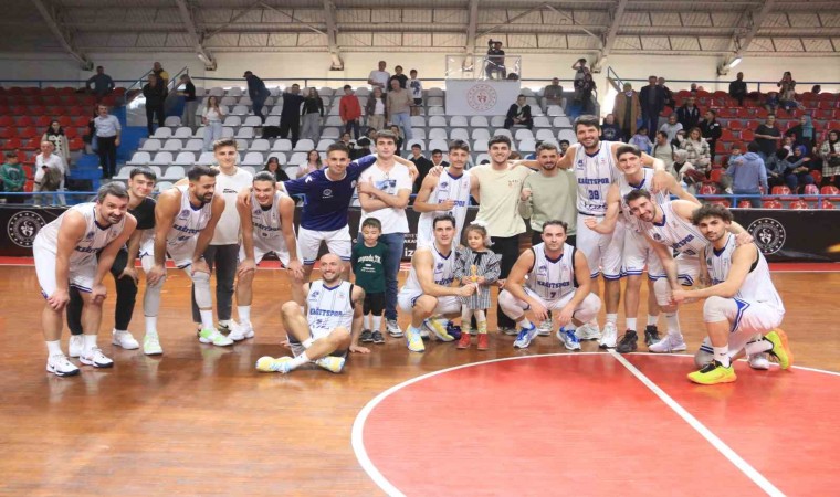 TB2L: Kocaeli BŞB Kağıtspor: 58 - Göztepe: 54