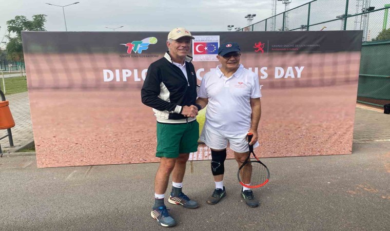 Tenis Federasyonunda Diplomatik Tenis Günü düzenlendi