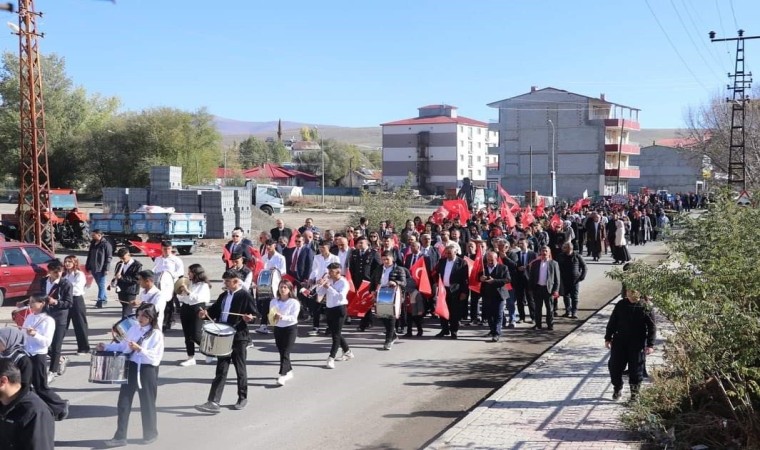 Tutakta Cumhuriyet coşkusu