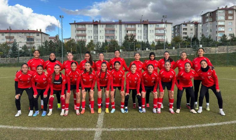 U17 Kız Millî Takımı Erzurumda toplandı