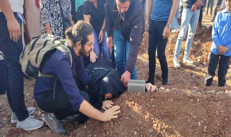 Van Gölü kıyısında cesedi bulunan Rojin, Diyarbakırda defnedildi