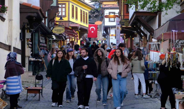 Yerli turistler Odunpazarında yoğunluk oluşturdu