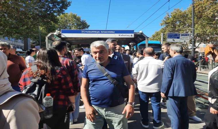 Yol çalışması nedeniyle Bağcılar - Kabataş Tramvay hattında yoğunluk yaşandı