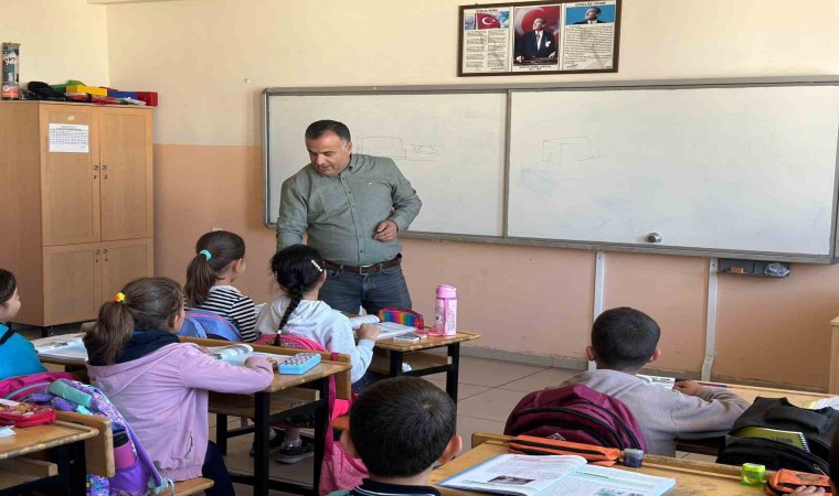 Yusuf öğretmen aldığı Heimlich eğitimi ile öğrencisini ölümden kurtardı