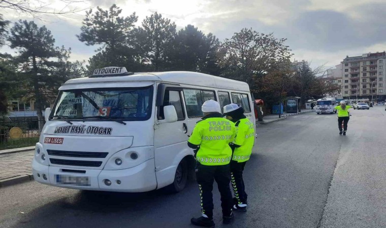 2024 yılında denetlenen dolmuş sürücülerinin 3de birine trafik cezası kesildi