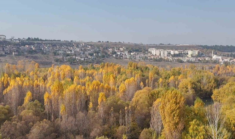 8 bin yıllık Hevsel Bahçelerinde renk cümbüşü dron ile görüntülendi