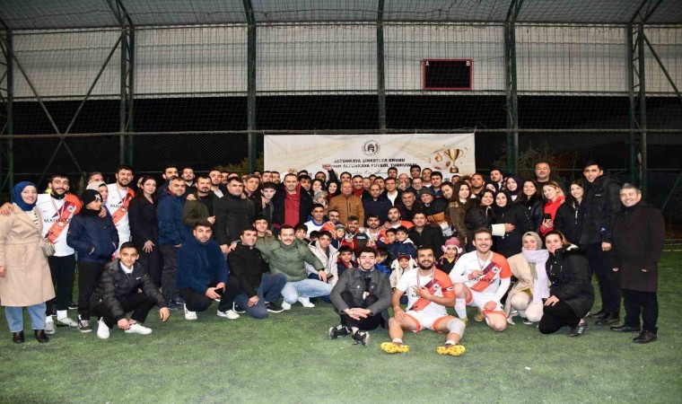 8inci Altunkaya Futbol Turnuvasının şampiyonu Confy oldu