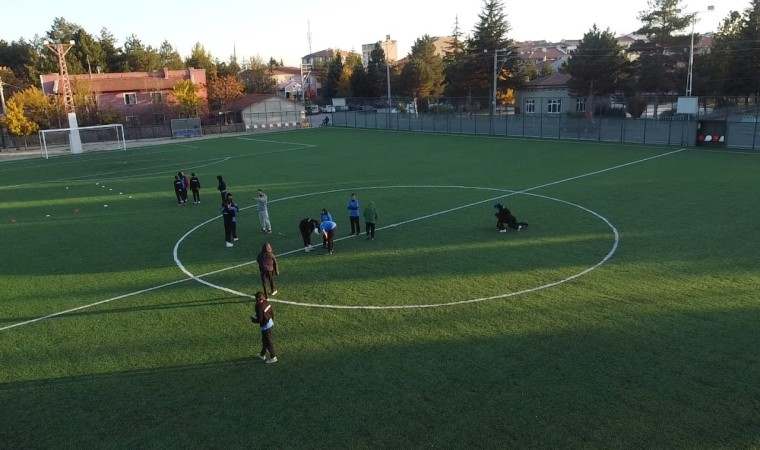 A Milli Kadın Kriket Takımı Afyonkarahisarda kampa girdi