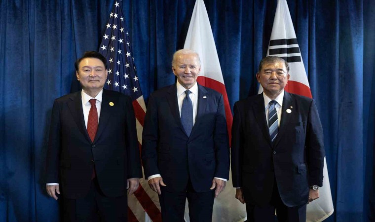 ABD, Japonya ve Güney Kore liderleri APEC Zirvesinde bir araya geldi