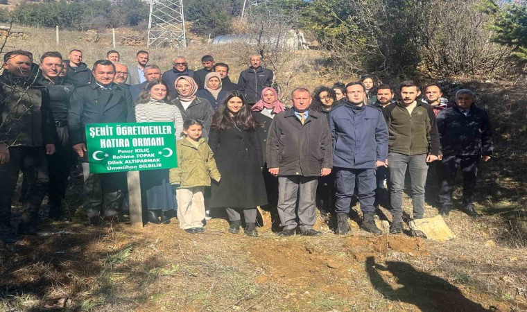 Adanada kayanın altında kalarak hayatını kaybeden 4 öğretmen için kurulan hatıra ormanına ilk fidanlar dikildi