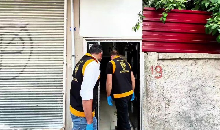 Adanada uyuşturucu paketleme tesisine çevrilen eve operasyon: 1 gözaltı