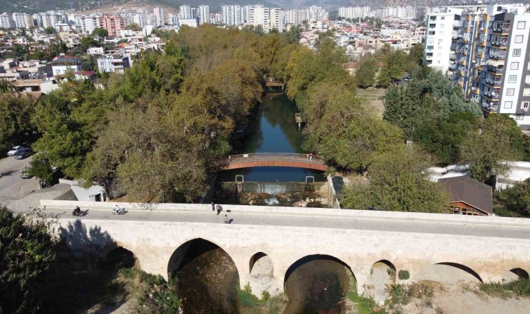 Adananın Kozan ilçesinde tarih ve doğa güzelliği büyülüyor