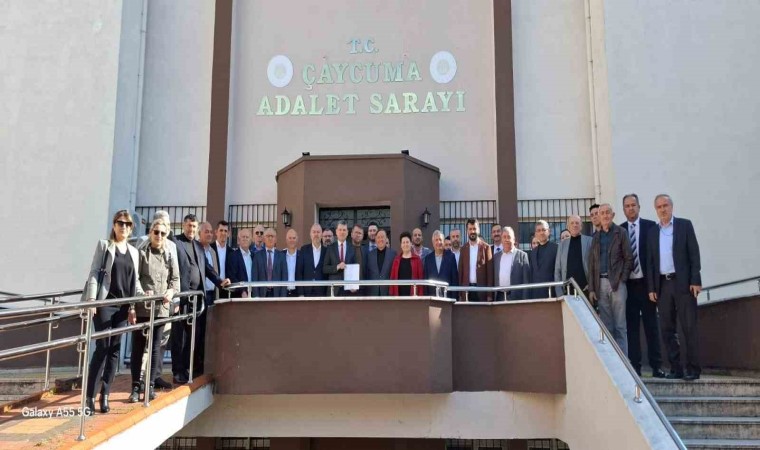 AK Parti İlçe Başkanı Birol Yiğit, mazbatasını aldı