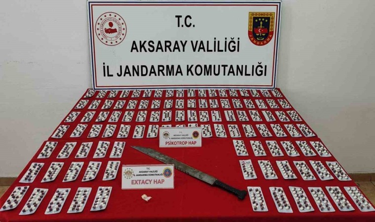 Ankaradan Aksaraya uyuşturucu getiren 2 şahıs tutuklandı