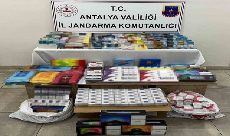 Antalyada 2 bin 132 paket kaçak sigara ve tütün ele geçirildi