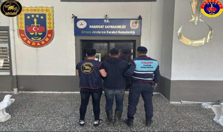 Antalyada son 3 günde 214 aranan şahıs yakalandı