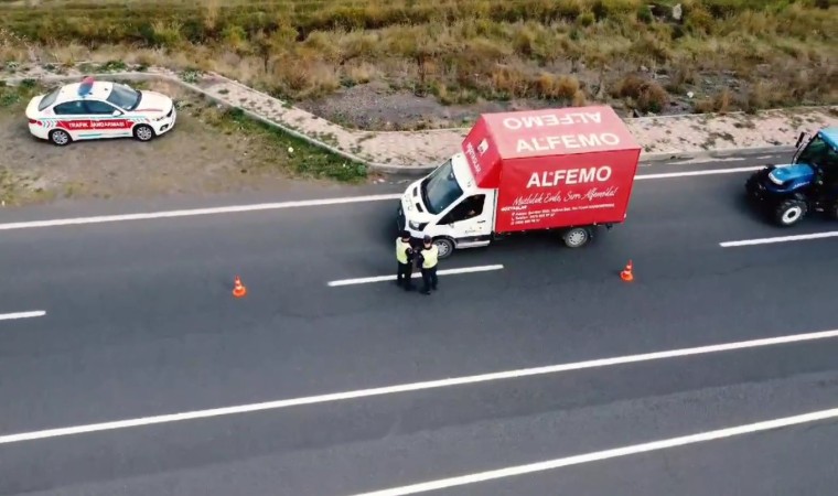 Arpaçayda polis ve jandarma kuş uçurtmuyor