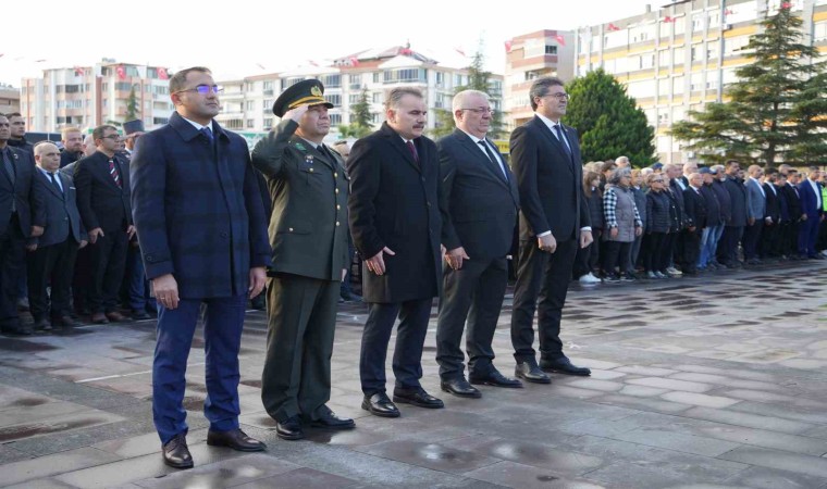 Atatürk Edremitte özlemle anıldı