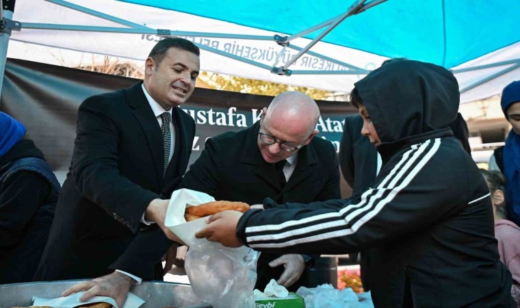 Atatürkü hutbe okuduğu tek camide dualarla andılar