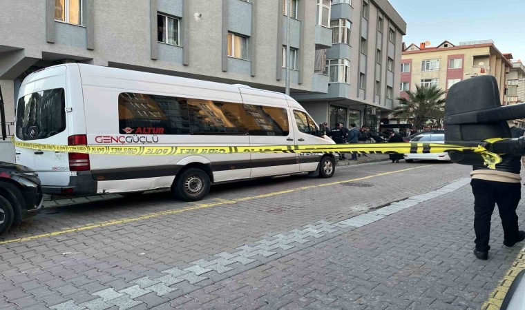 Avcılarda kuaföre silahlı saldırı: 1 ölü, 1 yaralı