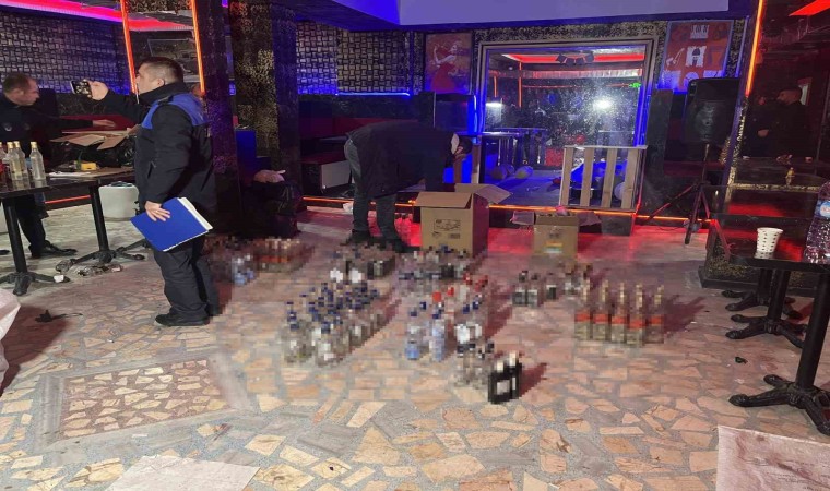 Avcılarda sahte içki operasyonunda 25 litre etil alkol ele geçirildi