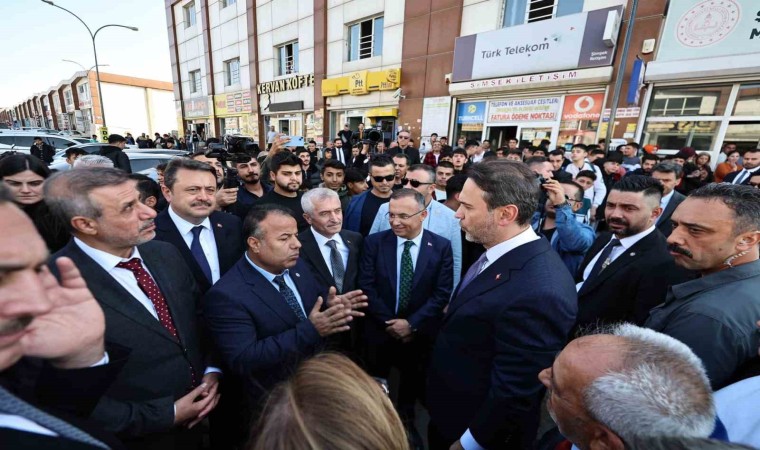 Bakan Bayraktardan Şahinbey Belediyesinin hizmetlerine tam not