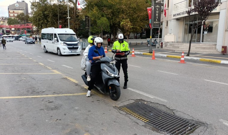 Bandırmada trafik denetimlerinde 3,3 milyon Türk lirası ceza kesildi