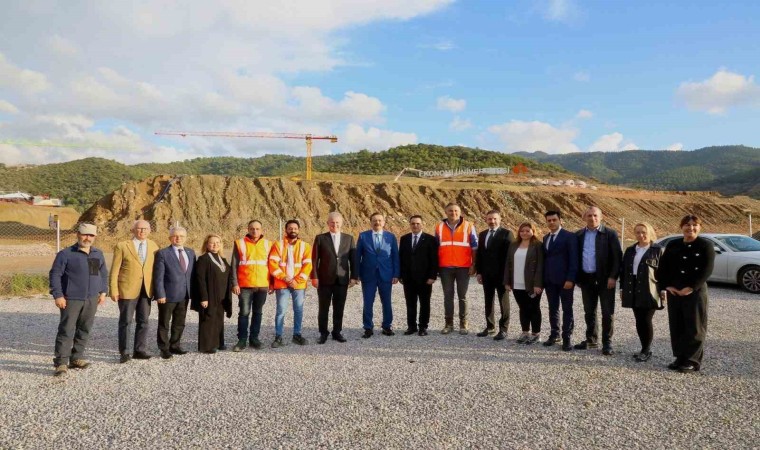 Başkan Hisarcıklıoğlundan İEÜ Güzelbahçe Kampüsüne ziyaret