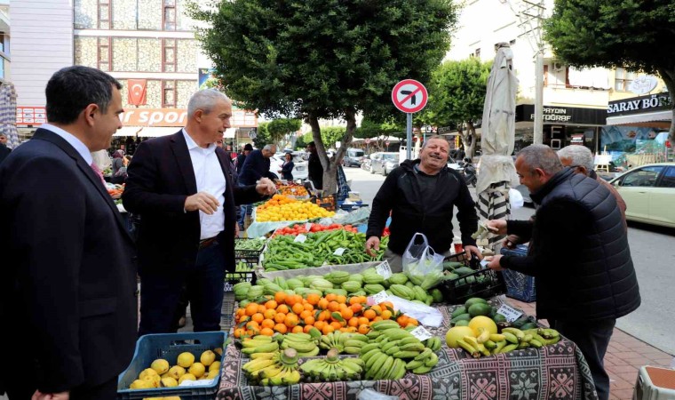 Başkan Özçelik esnafın taleplerini not aldı