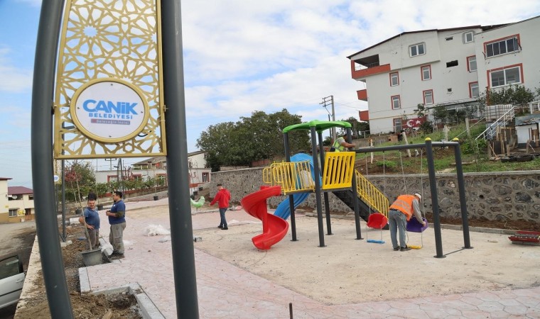 Başkan Sandıkçı: “Tüm mahallelerimize yeni sosyal yaşam alanları kazandırıyoruz