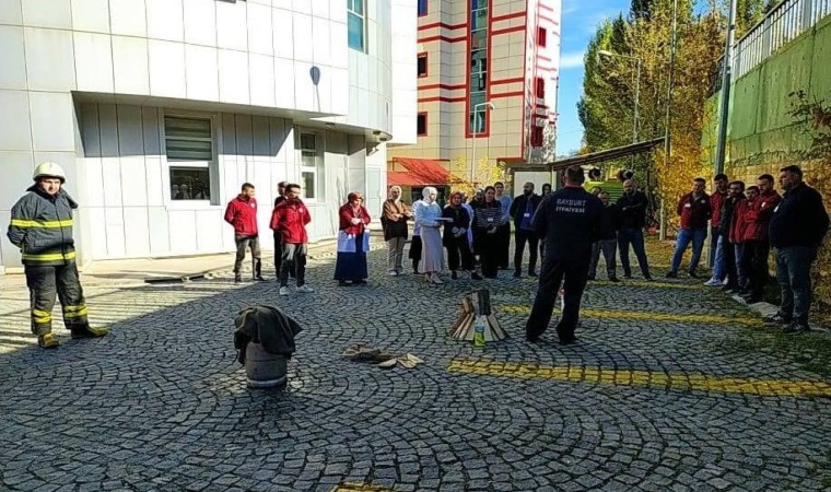 Bayburt Ağız ve Diş Sağlığı Merkezinde yangın tatbikatı gerçekleştirdi