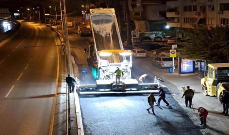 Bayraklıda yol ve köprü yenileme çalışmaları sürüyor