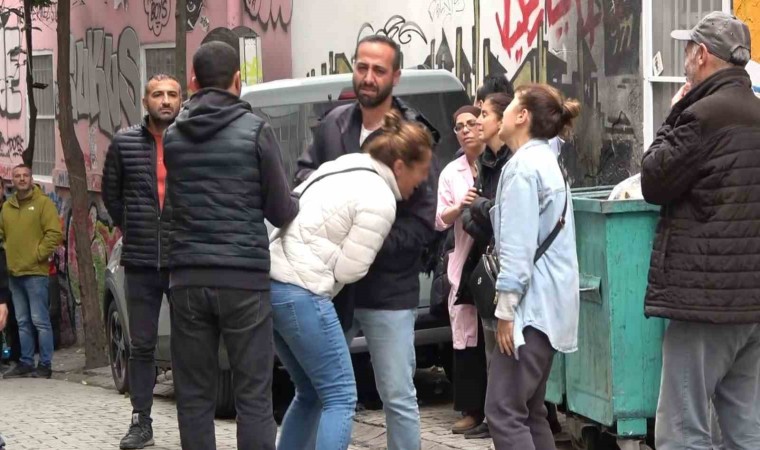 Beyoğlunda feci ölüm: Tamir etmeye çalıştığı asansör üzerine düştü