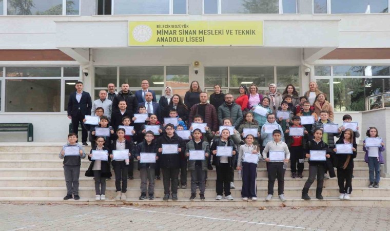 Bozüyükte Bilişimin Yıldızları Bilgi Yarışması çevrimiçi olarak yapıldı